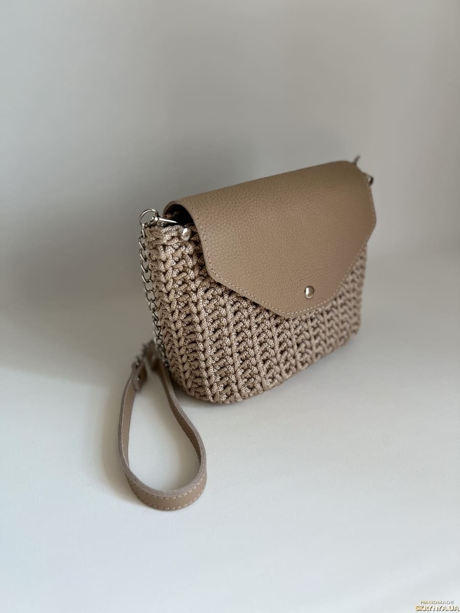 Geantă handbag croșetată roșie cu mâner împletit